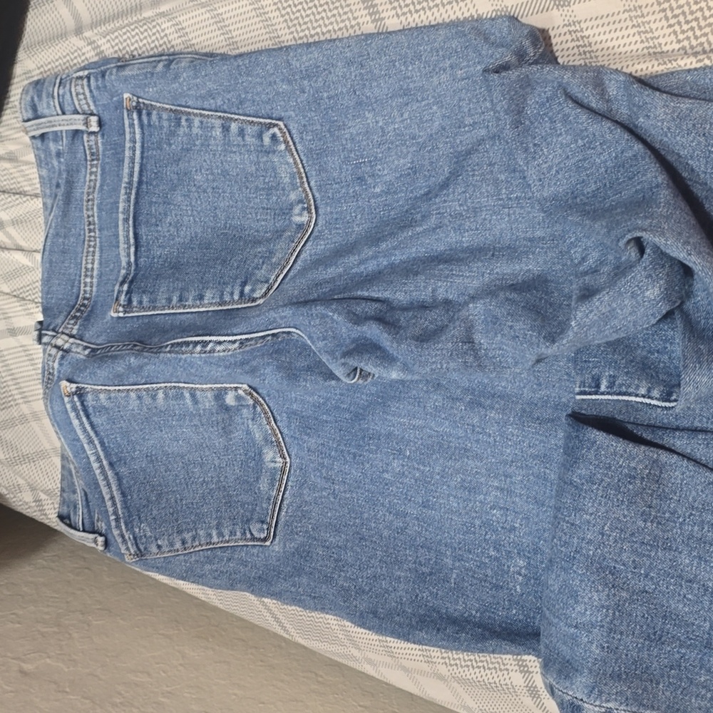 Jeans - Picture 2 of 3